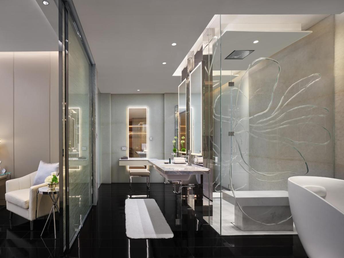 J Hotel, Tower - Above Else, Overlooking The Bund 5* Thượng Hải