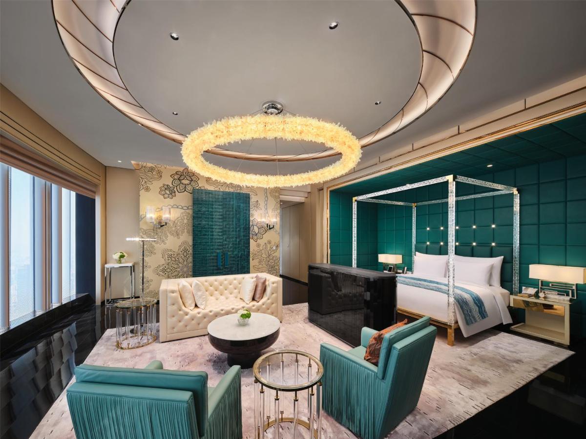 Khách sạn J Hotel, Tower - Above Else, Overlooking The Bund 5*